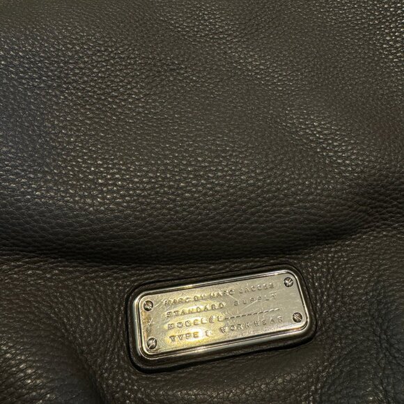 MARC BY MARC JACOBS LEATHER HOBO BAG - Picture 3 of 10